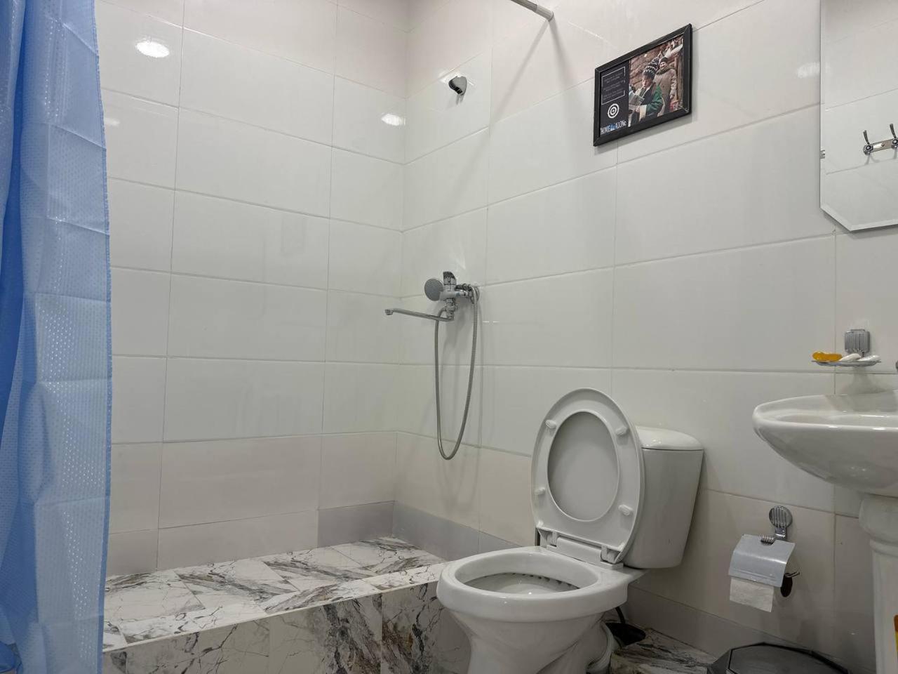 Home Alone Hotel Τασκένδη Εξωτερικό φωτογραφία